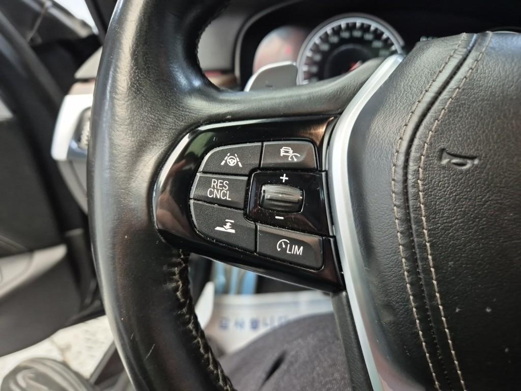 BMW 5 Series 2018 Gris - Importación desde Corea - HF Imports Iquique - Foto 16