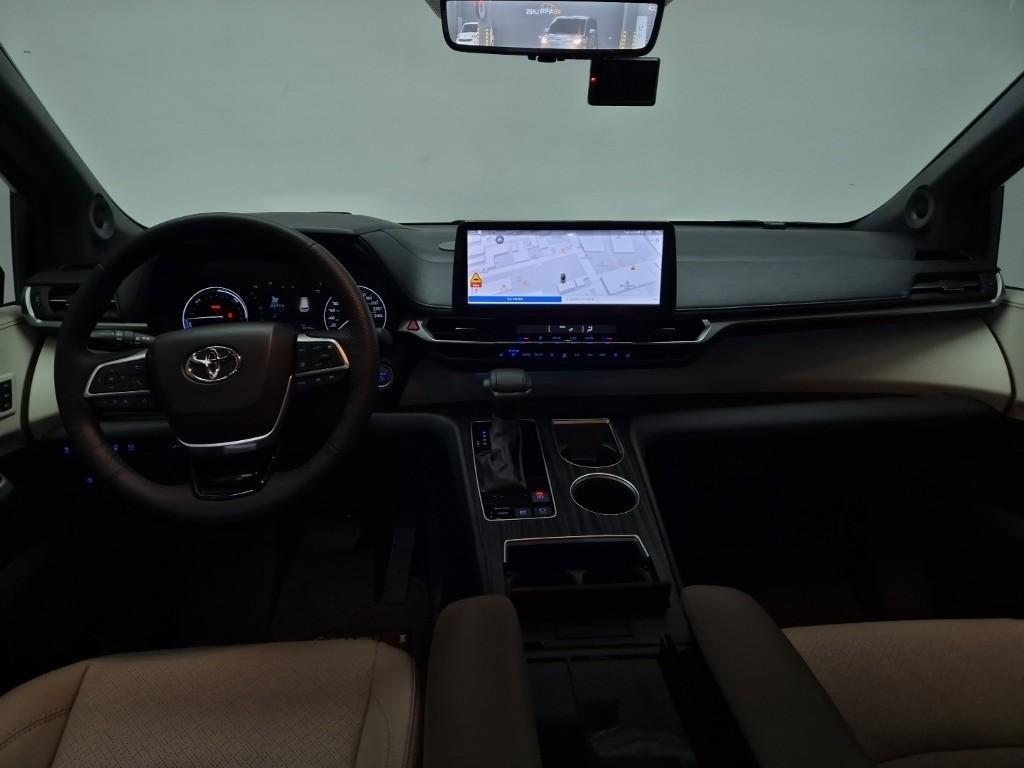 Toyota Siena - Vista 6