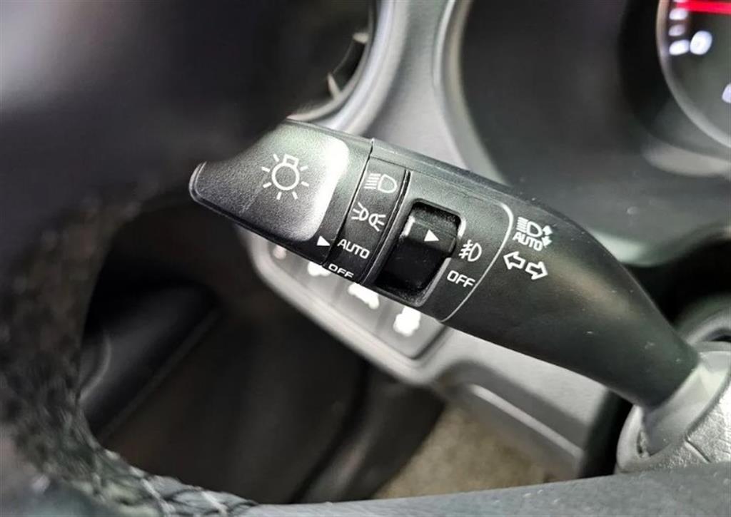 KIA K3 2019 Blanco - Importación desde Corea - HF Imports Iquique - Foto 18