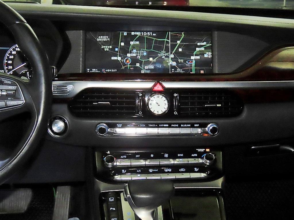 Genesis EQ900 - Vista 11