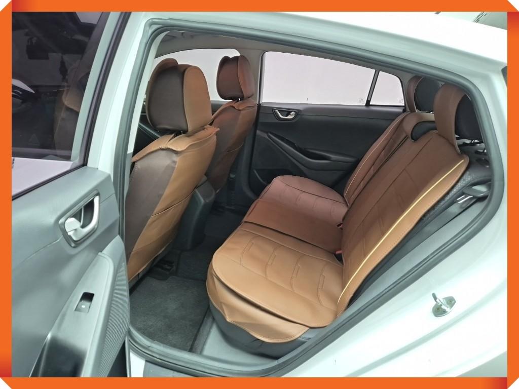 HYUNDAI Ioniq - Vista 10