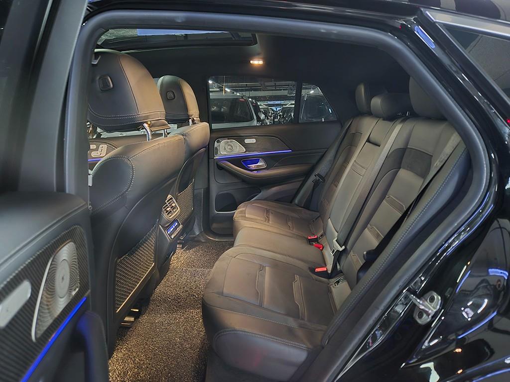 Mercedes Benz GLE Class - Vista 6