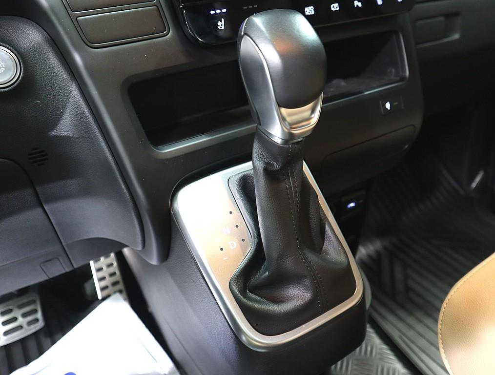 HYUNDAI Staria 2022 Negro - Importación desde Corea - HF Imports Iquique - Foto 13