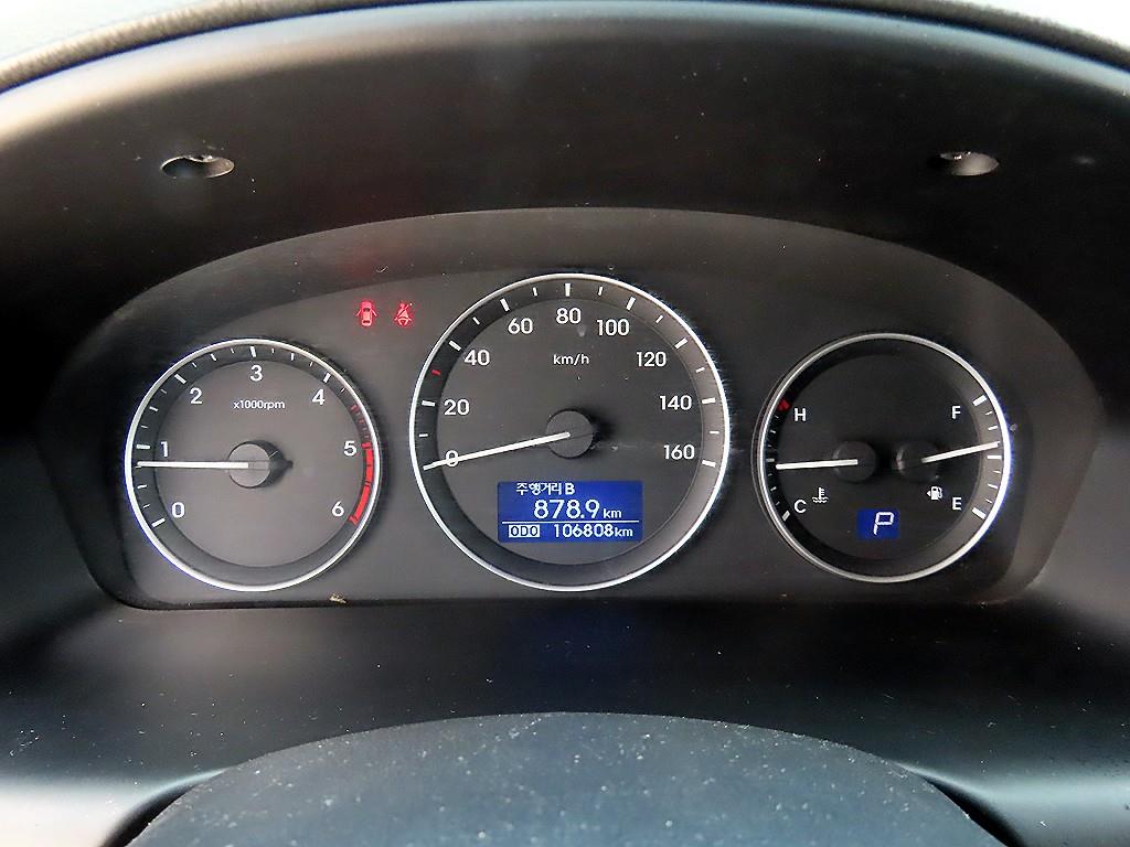 HYUNDAI Starex - Vista 10