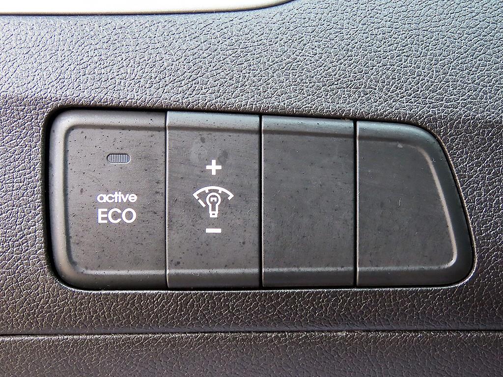 HYUNDAI Avante 2012 Gris - Importación desde Corea - HF Imports Iquique - Foto 14