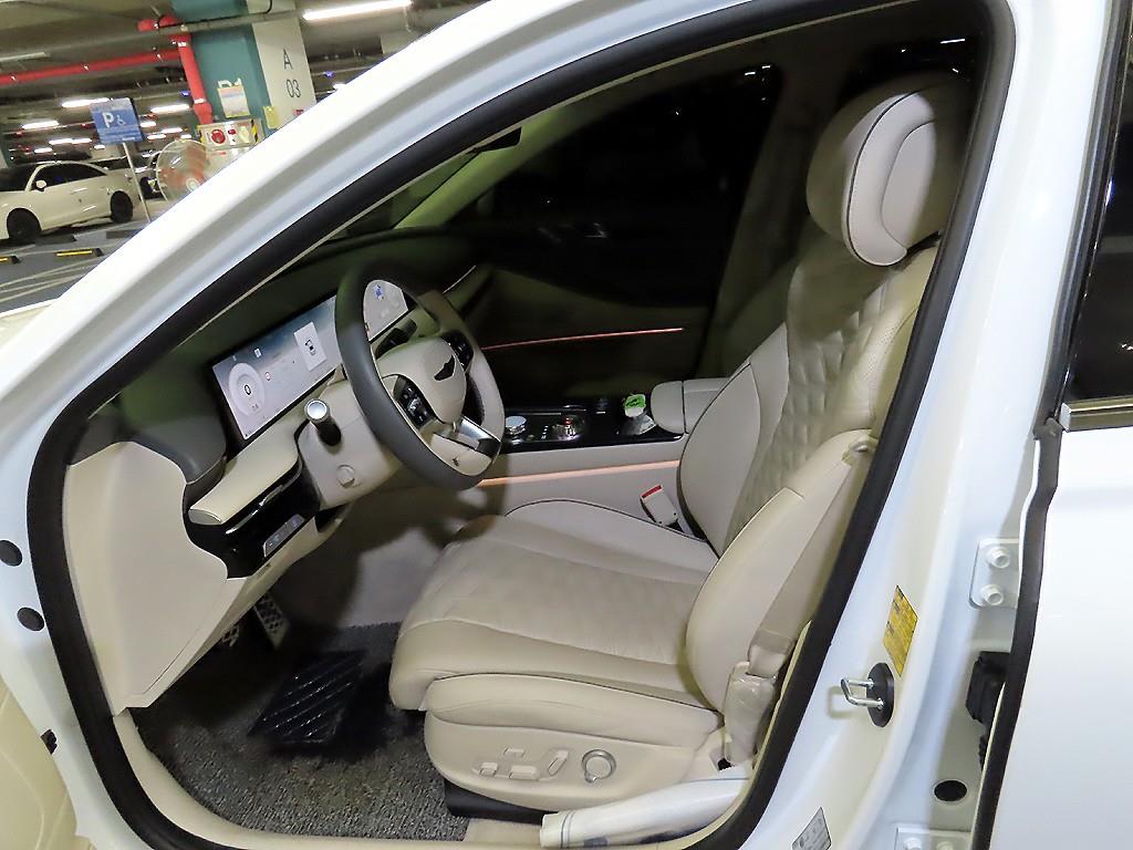 Genesis G80 - Vista 6