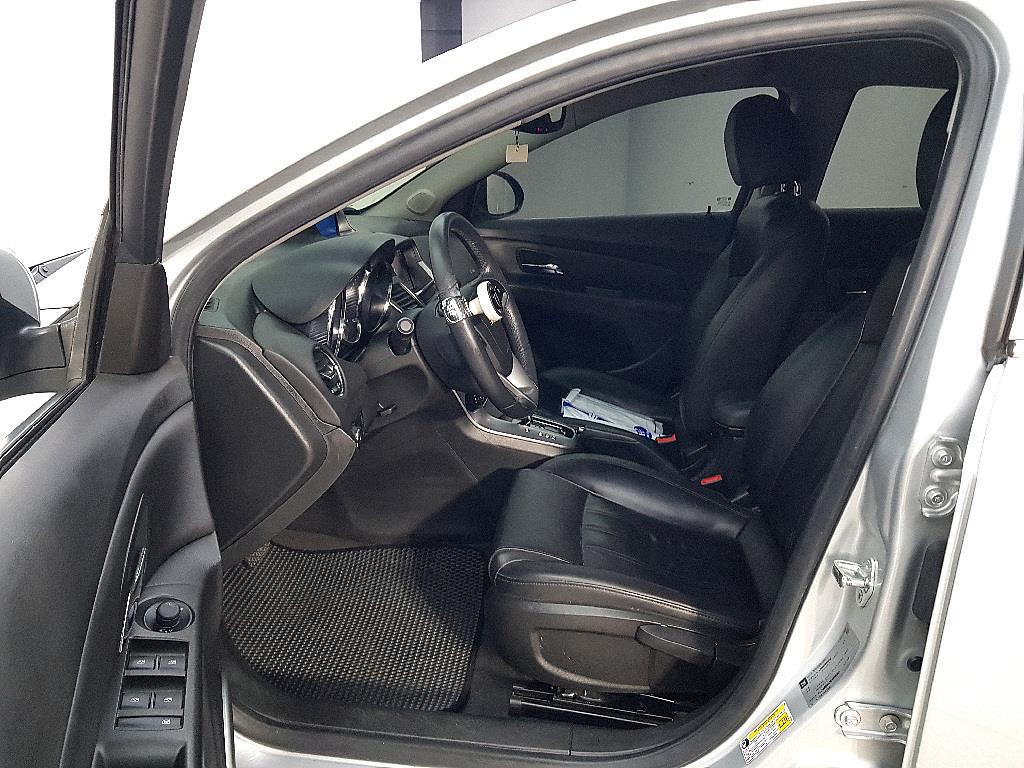 Chevrolet Cruise - Vista 8