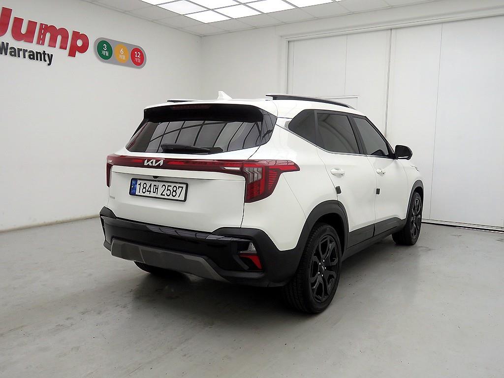 KIA Seltos - Vista 4