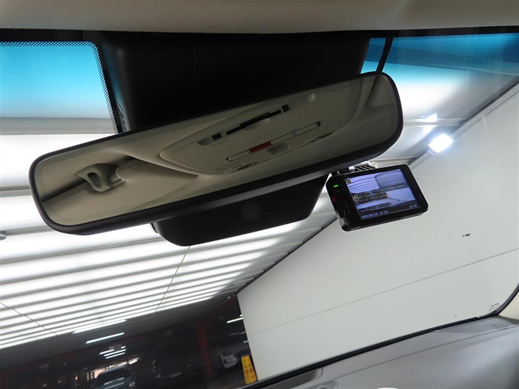 HYUNDAI Grandeur - Vista 12