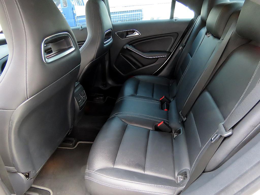 Mercedes Benz CLA Class - Vista 6