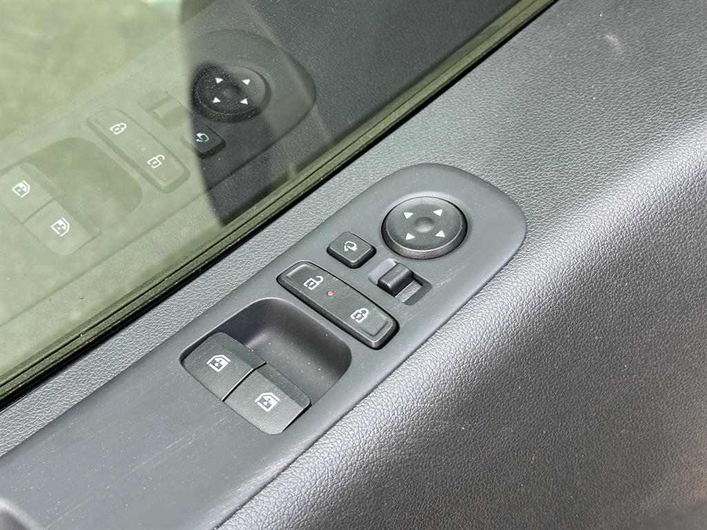 HYUNDAI Staria - Vista 12