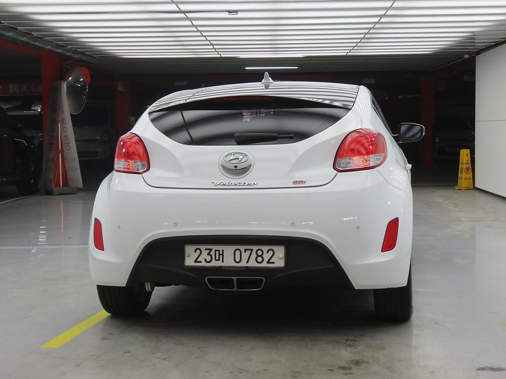 HYUNDAI Veloster - Vista 3
