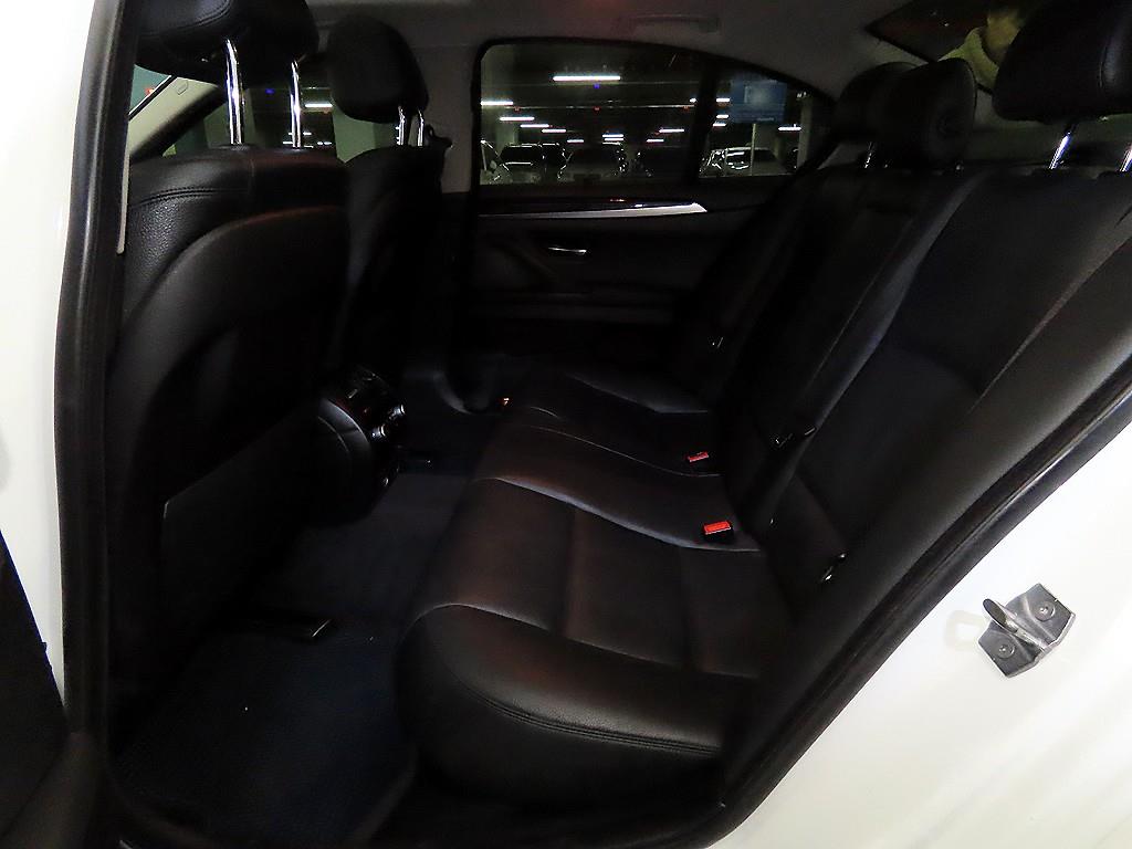 BMW 5 Series - Vista 7