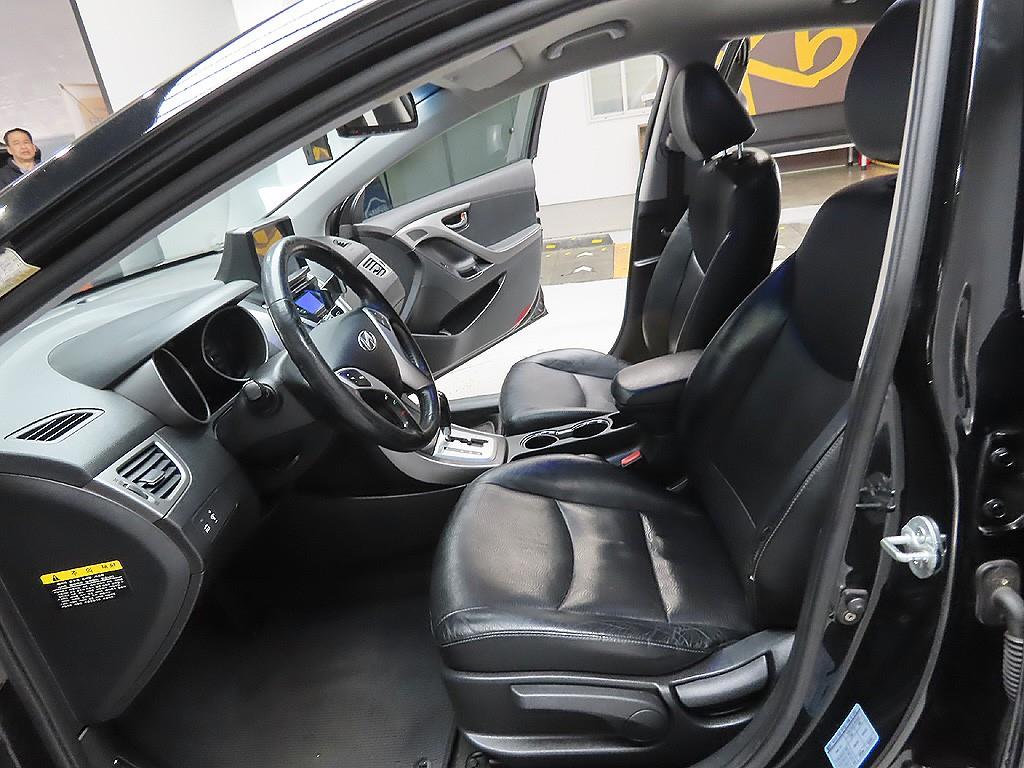 HYUNDAI Avante 2012 Negro - Importación desde Corea - HF Imports Iquique - Foto 12