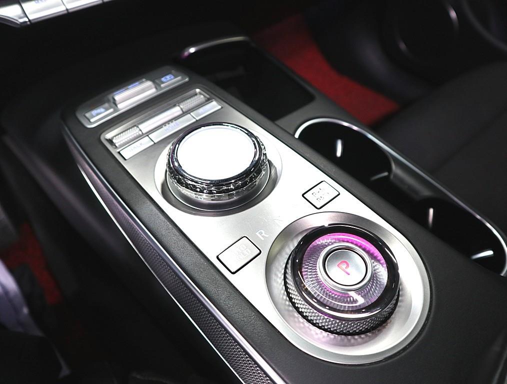 Genesis GV70 2022 Blanco - Importación desde Corea - HF Imports Iquique - Foto 14