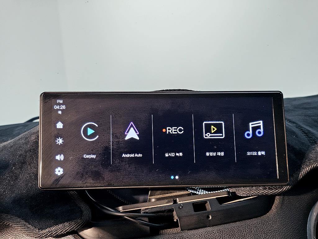 HYUNDAI Genesis - Vista 11