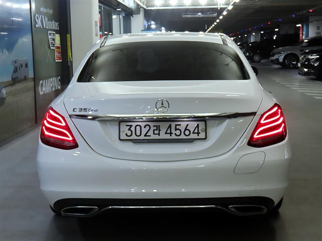 Mercedes Benz C Class - Vista 5