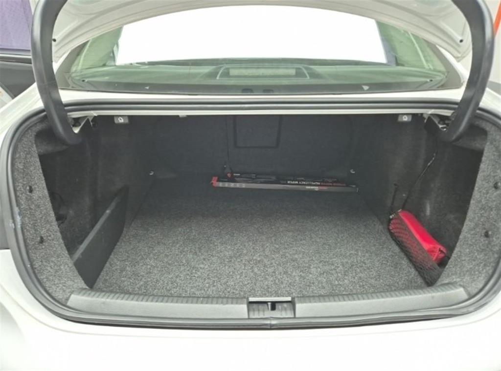 Volkswagen Jetta 2014 Blanco - Importación desde Corea - HF Imports Iquique - Foto 17