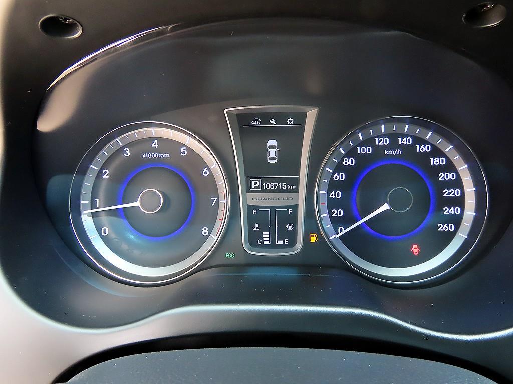 HYUNDAI Grandeur - Vista 9