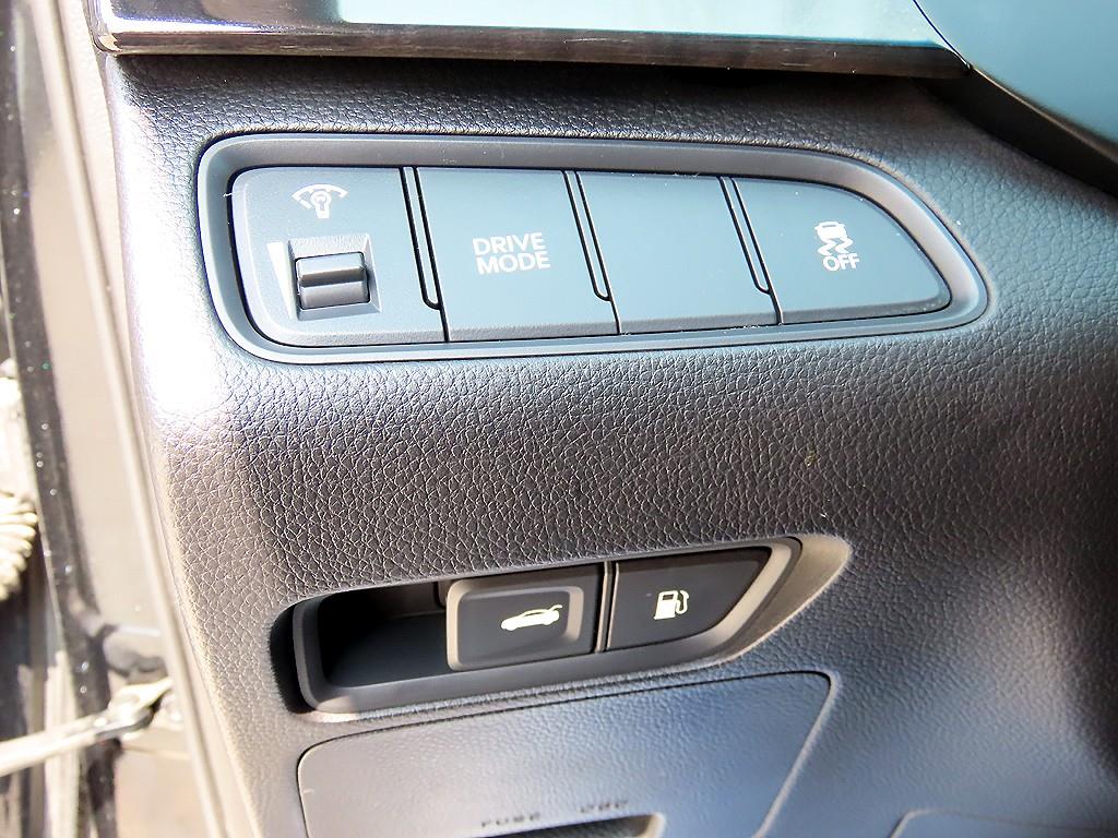 HYUNDAI Grandeur - Vista 12