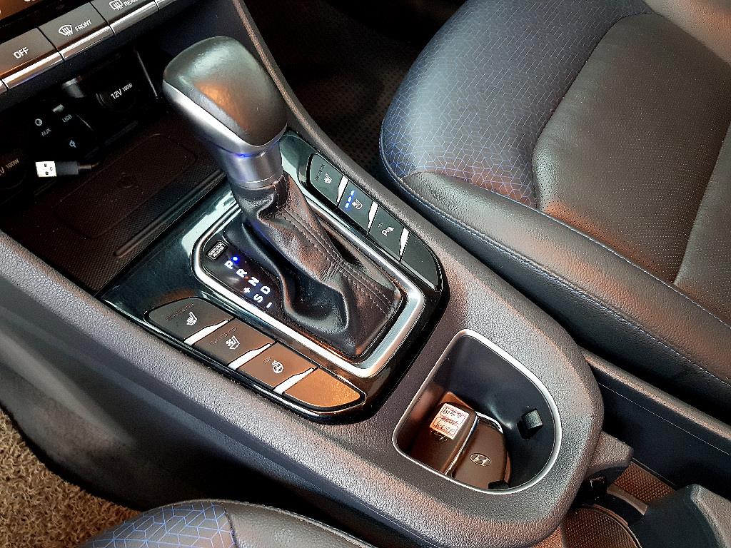 HYUNDAI Ioniq 2016 Blanco - Importación desde Corea - HF Imports Iquique - Foto 13