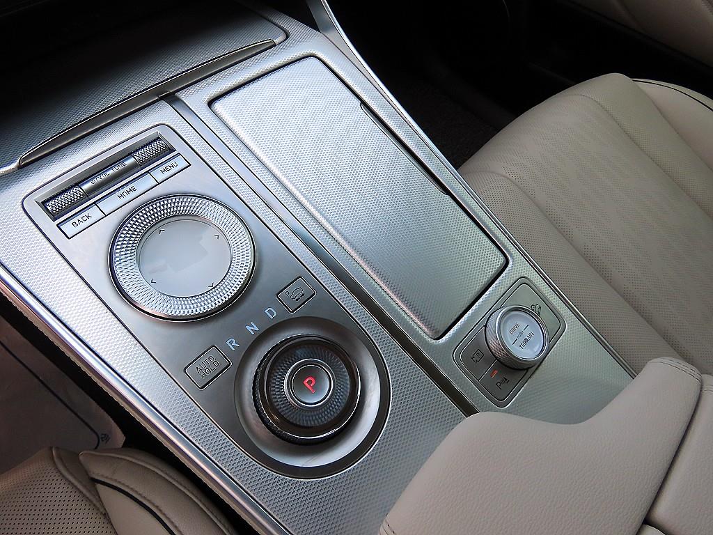 Genesis GV80 - Vista 10