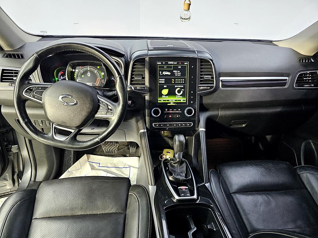 SAMSUNG QM6 - Vista 5