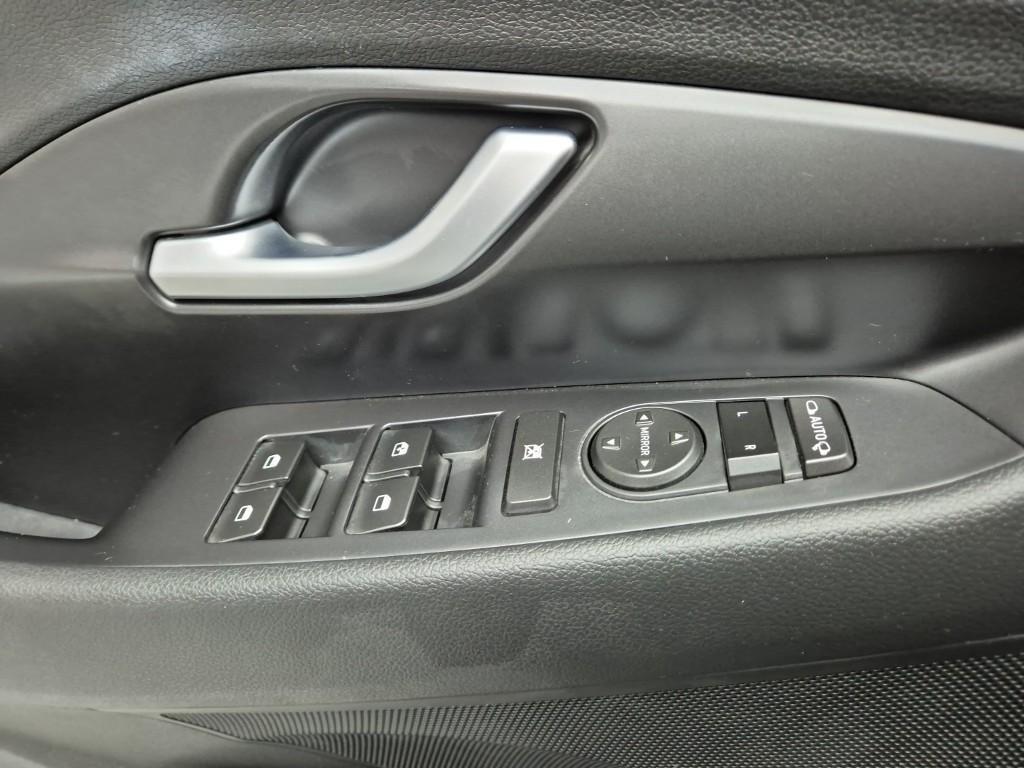 HYUNDAI i30 2018 Gris - Importación desde Corea - HF Imports Iquique - Foto 17