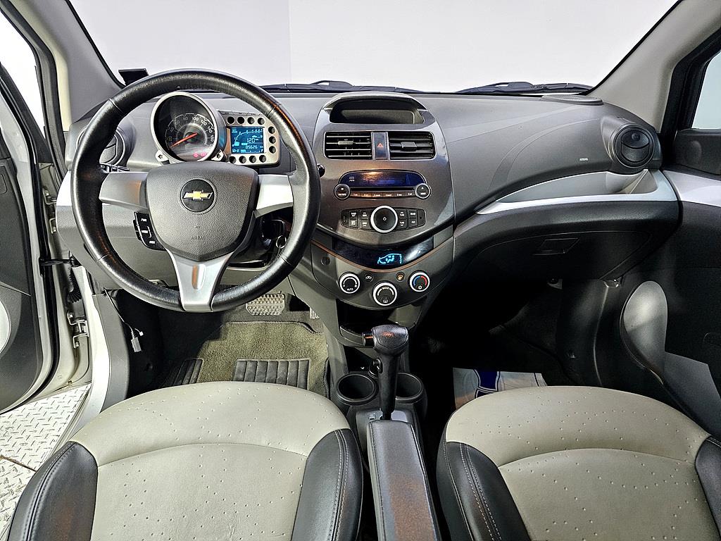 Chevrolet Spark - Vista 5