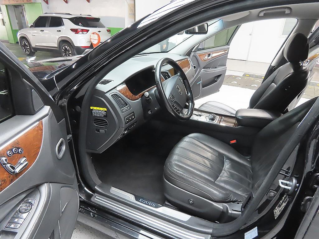 HYUNDAI Equus 2010 Negro - Importación desde Corea - HF Imports Iquique - Foto 12