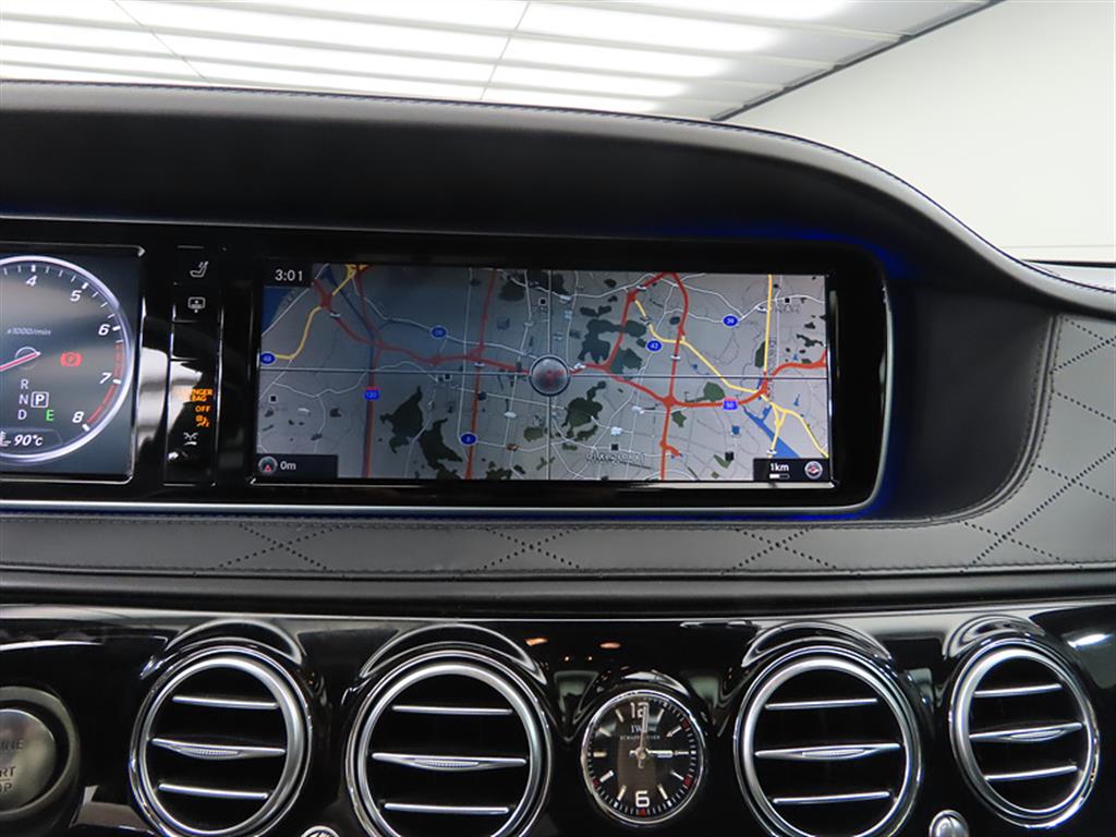 Mercedes Benz S Class - Vista 12