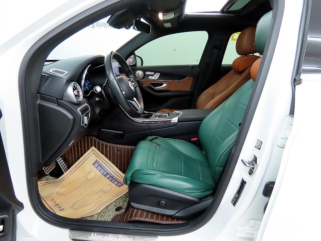 Mercedes Benz GLC Class - Vista 5