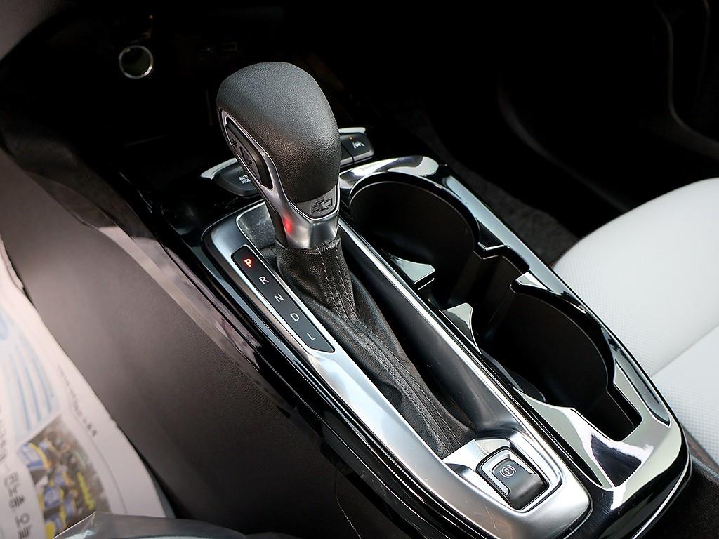 Chevrolet Trax 2025 Negro - Importación desde Corea - HF Imports Iquique - Foto 7