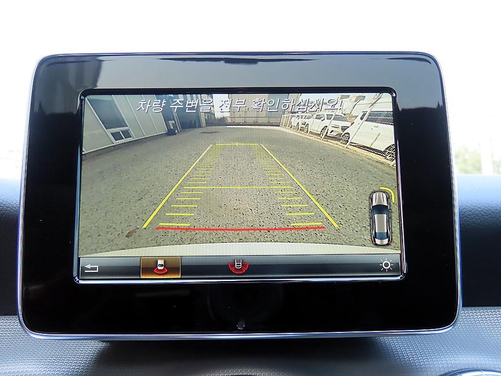 Mercedes Benz CLA Class 2017 Blanco - Importación desde Corea - HF Imports Iquique - Foto 15