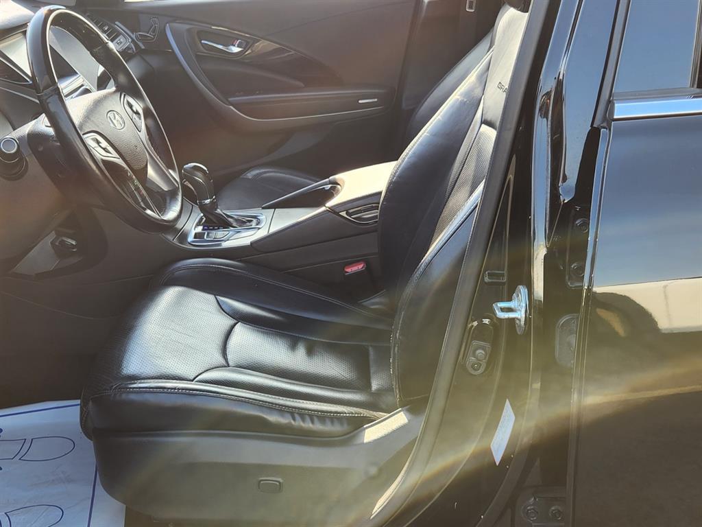 HYUNDAI Grandeur - Vista 12