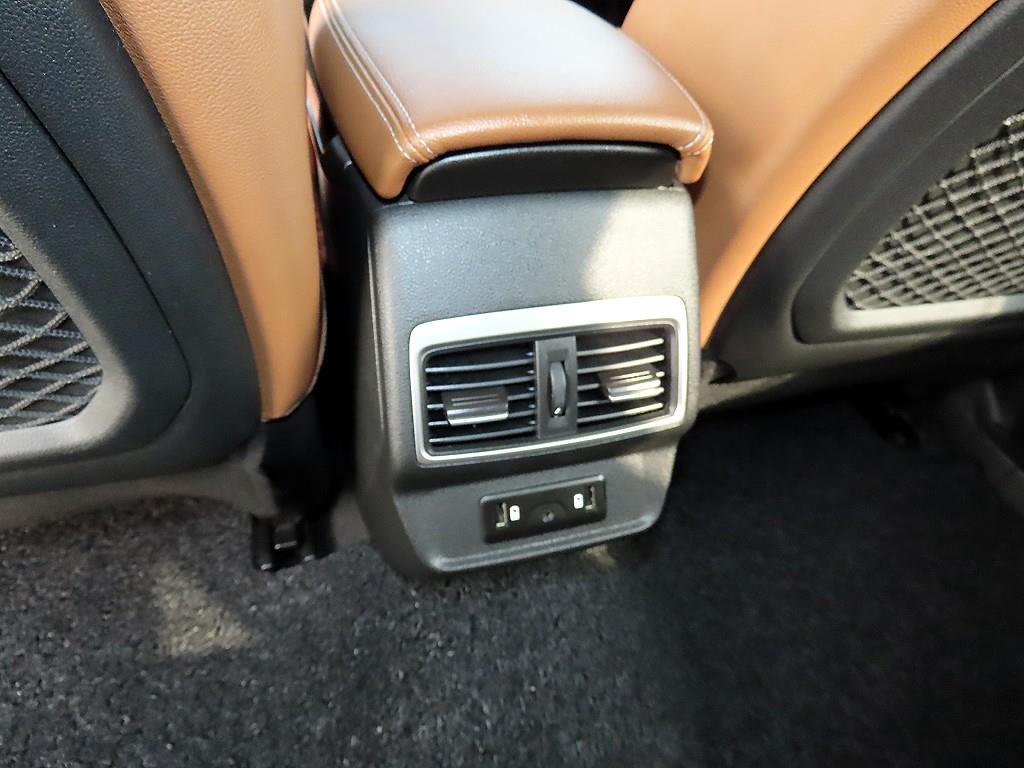 SAMSUNG QM6 2022 Blanco - Importación desde Corea - HF Imports Iquique - Foto 16