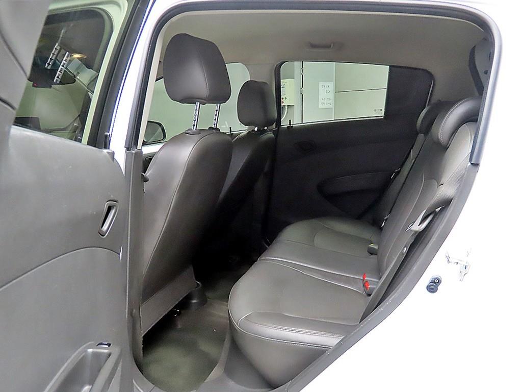 Chevrolet Spark - Vista 6