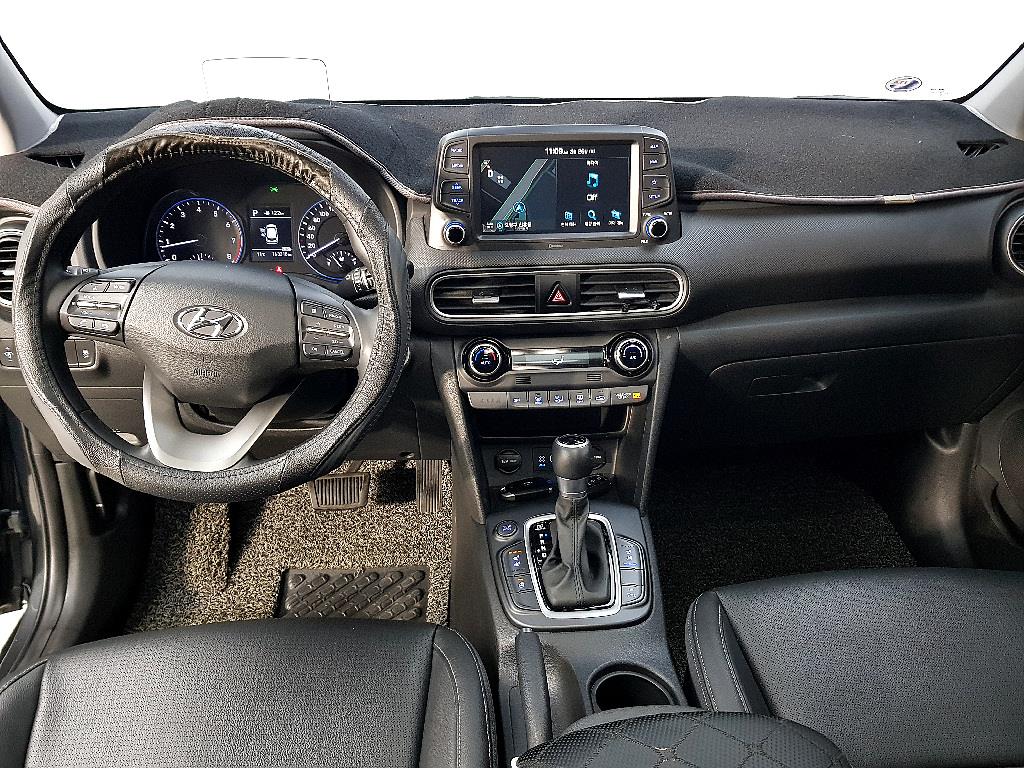 HYUNDAI Kona - Vista 5