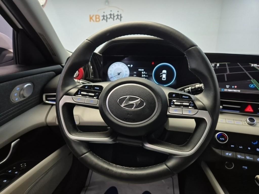 HYUNDAI Avante 2022 Blanco - Importación desde Corea - HF Imports Iquique - Foto 16