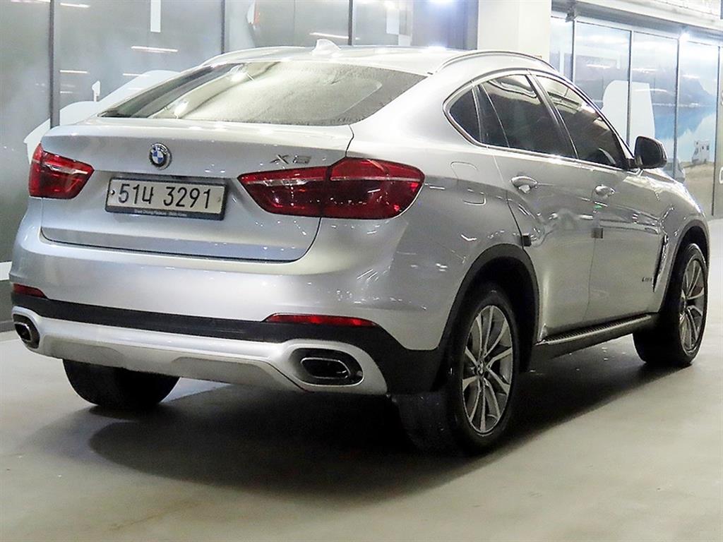 BMW X6 - Vista 4