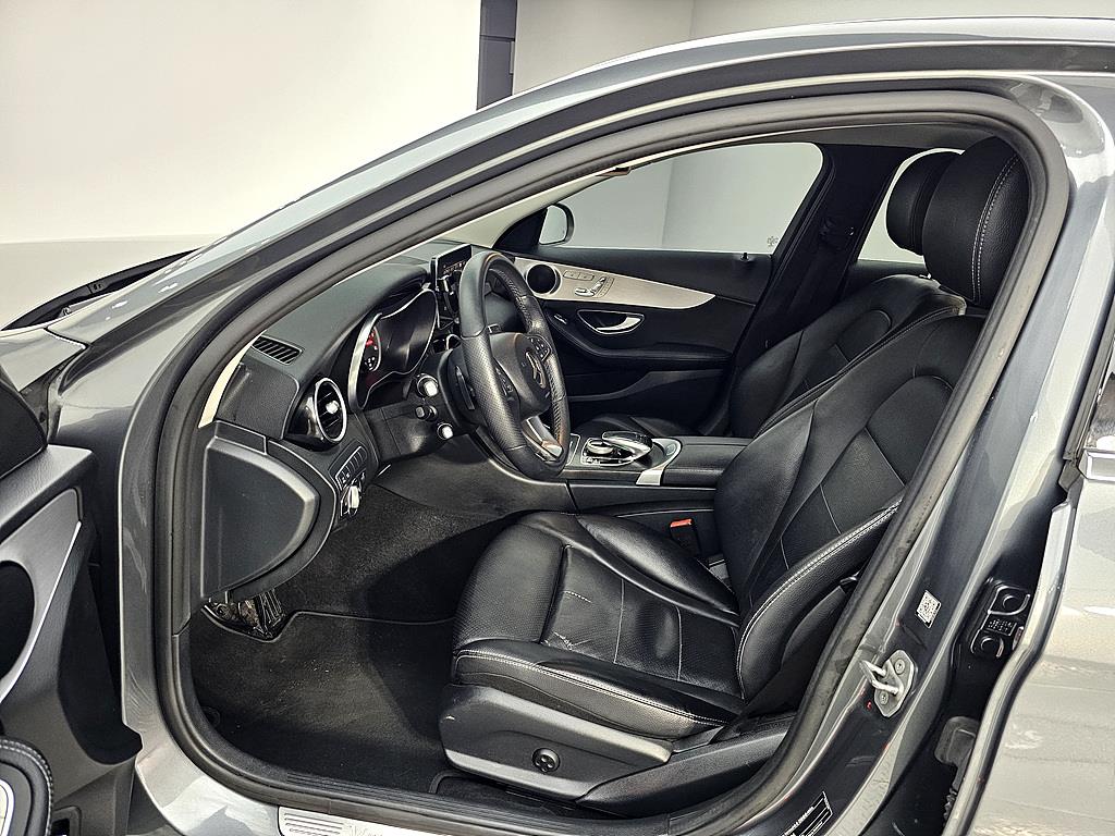 Mercedes Benz C Class - Vista 8