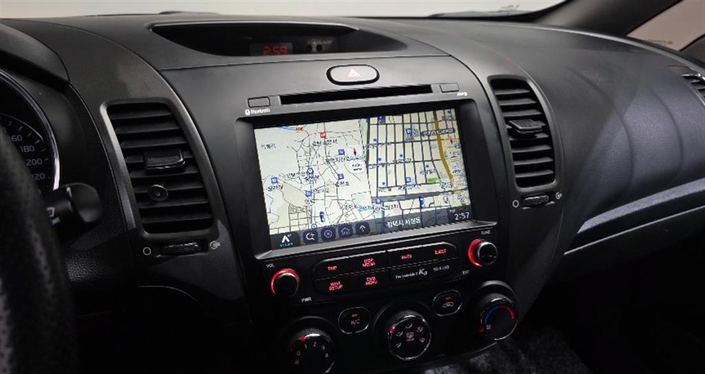 KIA K3 2016 Blanco - Importación desde Corea - HF Imports Iquique - Foto 16