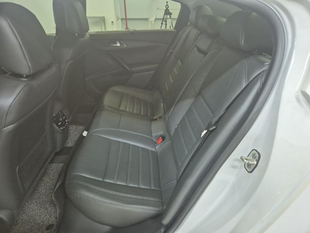 Peugeot 508 - Vista 12
