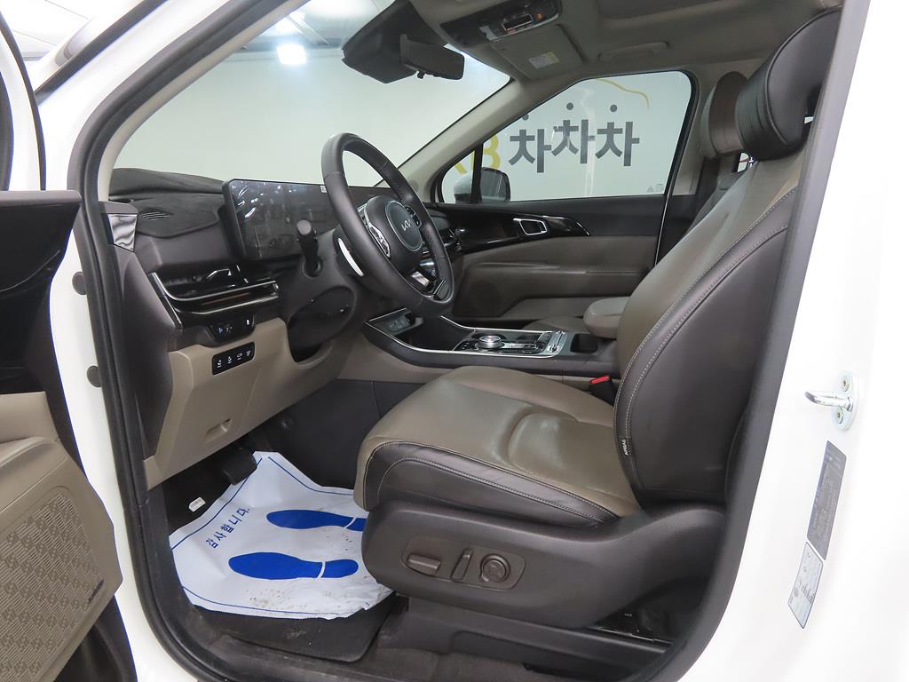 KIA Carnival - Vista 5