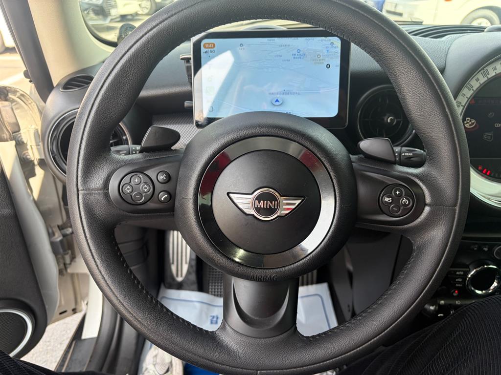 Mini Cooper - Vista 12