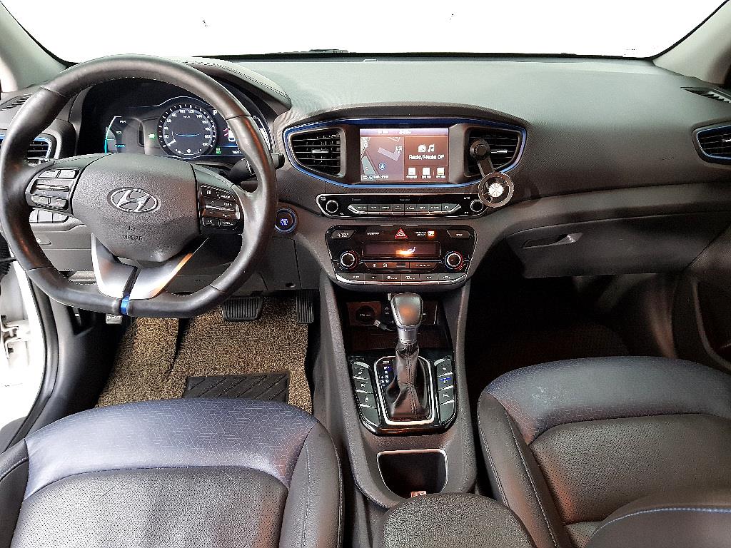 HYUNDAI Ioniq - Vista 5