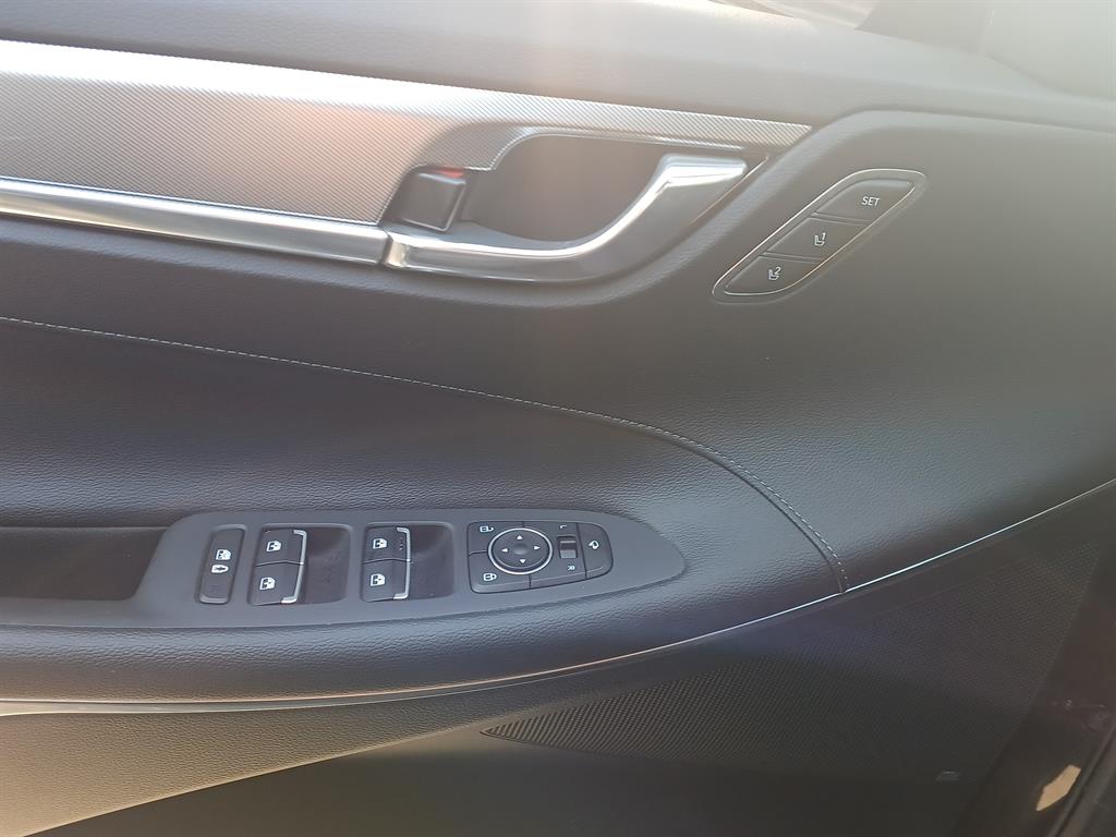 HYUNDAI Grandeur - Vista 9