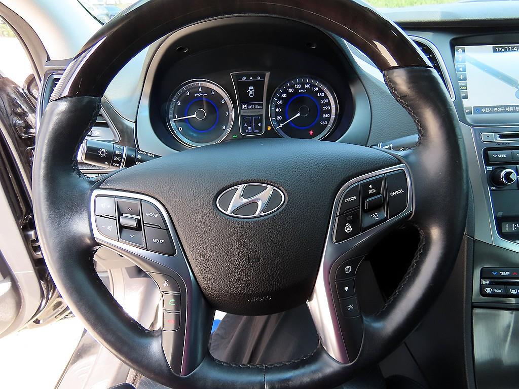 HYUNDAI Grandeur - Vista 8