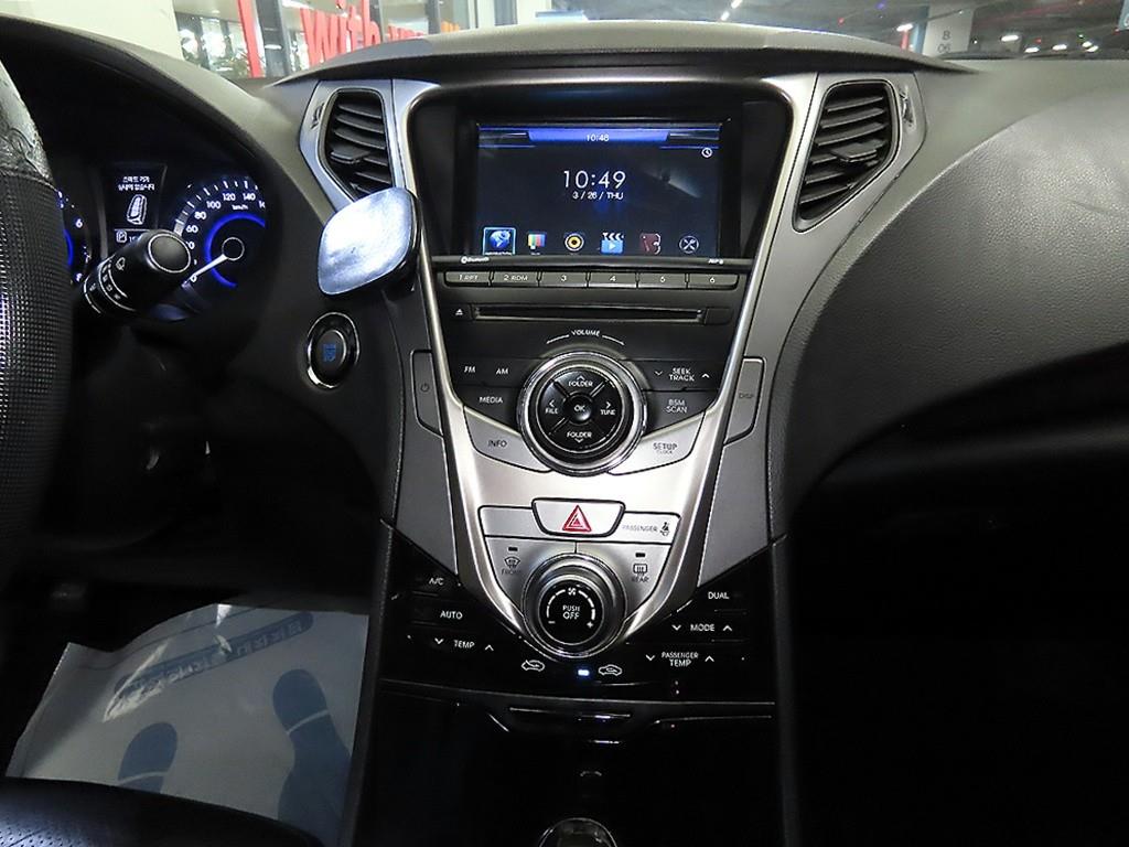 HYUNDAI Grandeur - Vista 11