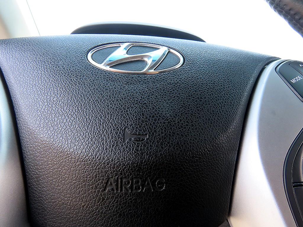 HYUNDAI Avante 2012 Gris - Importación desde Corea - HF Imports Iquique - Foto 16